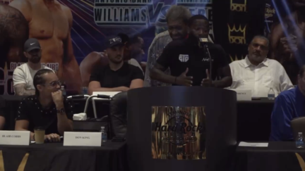 Adrien Broner threatens Blair Cobbs at press conference